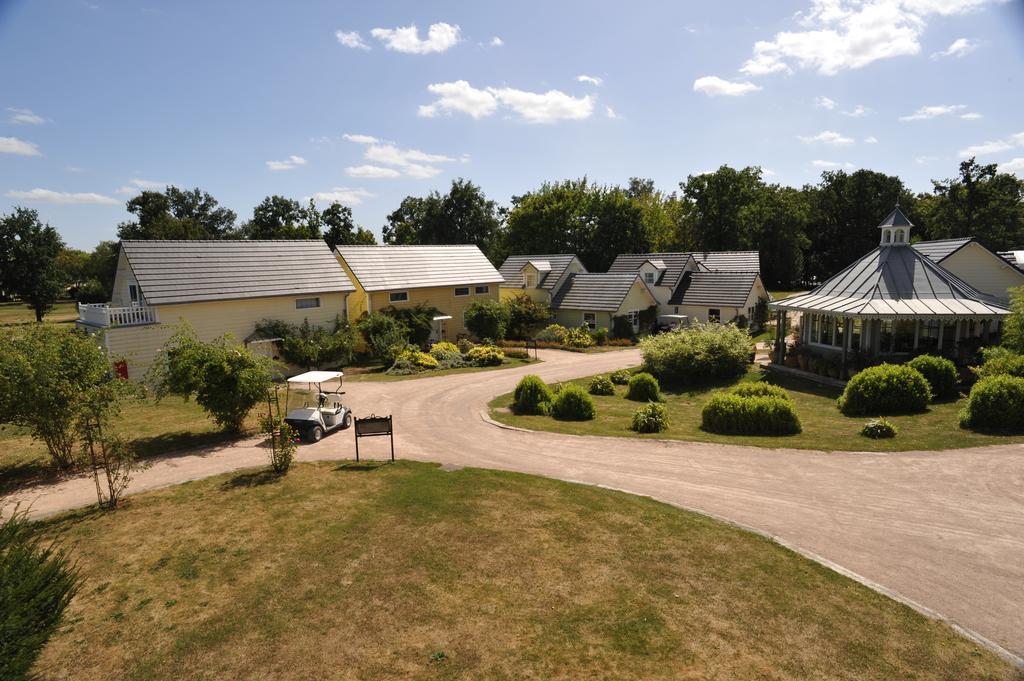 Etiolles Country Club Hotel Eksteriør billede